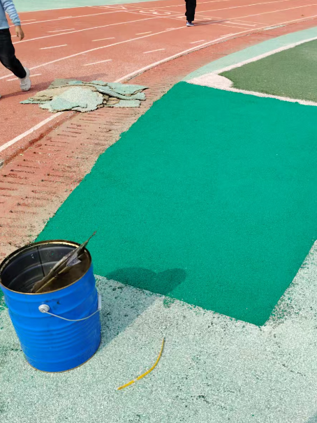 承德球场翻新修补改造专项服务介绍